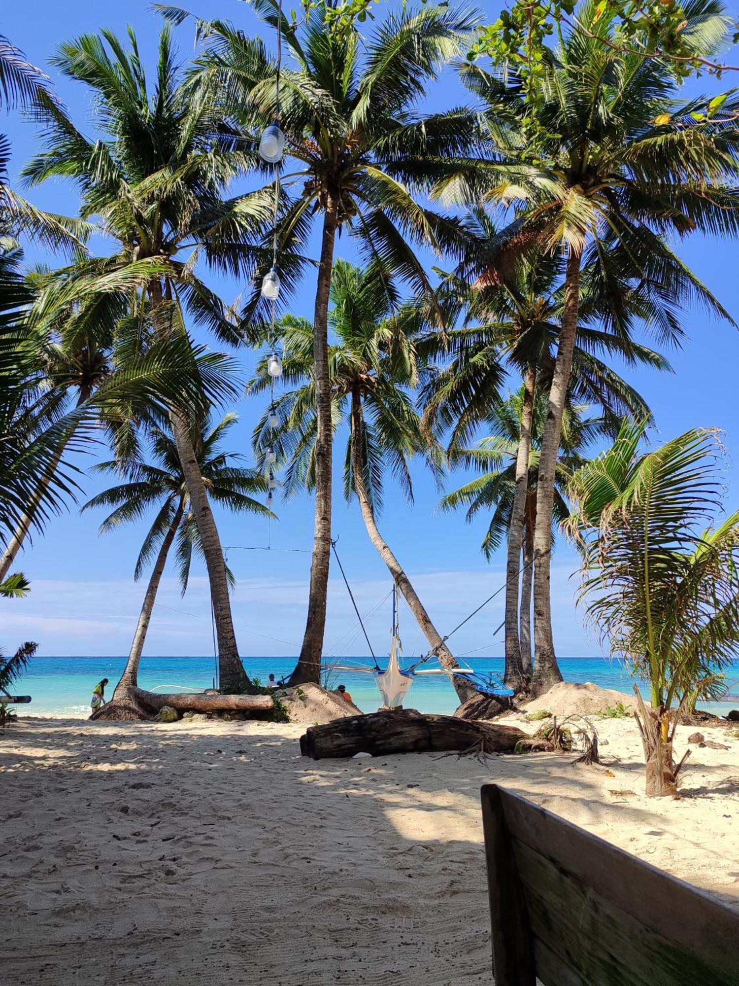 Castle Rock Boracay Yapak Exterior foto